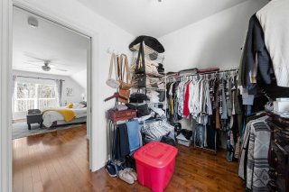 Walk-in closet