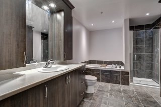 Ensuite bathroom