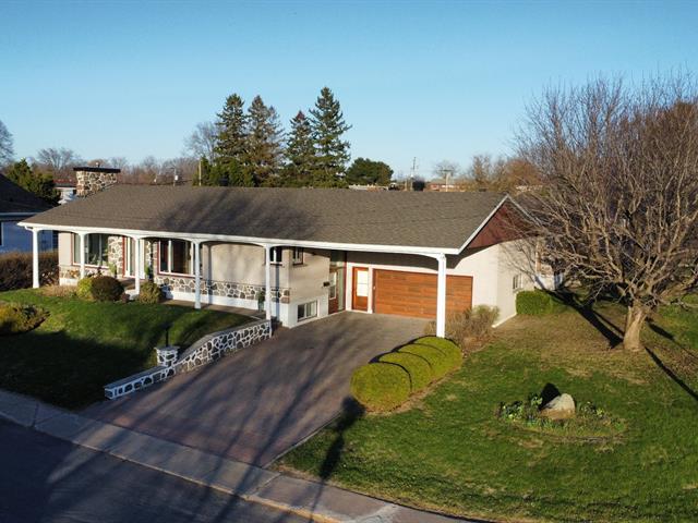 4677 Rue Legendre