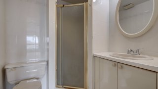 Salle de bains attenante à la CCP