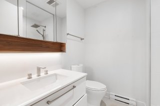 Ensuite bathroom