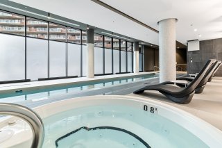 Hot tub