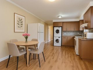 6354 Rue St-Zotique E.