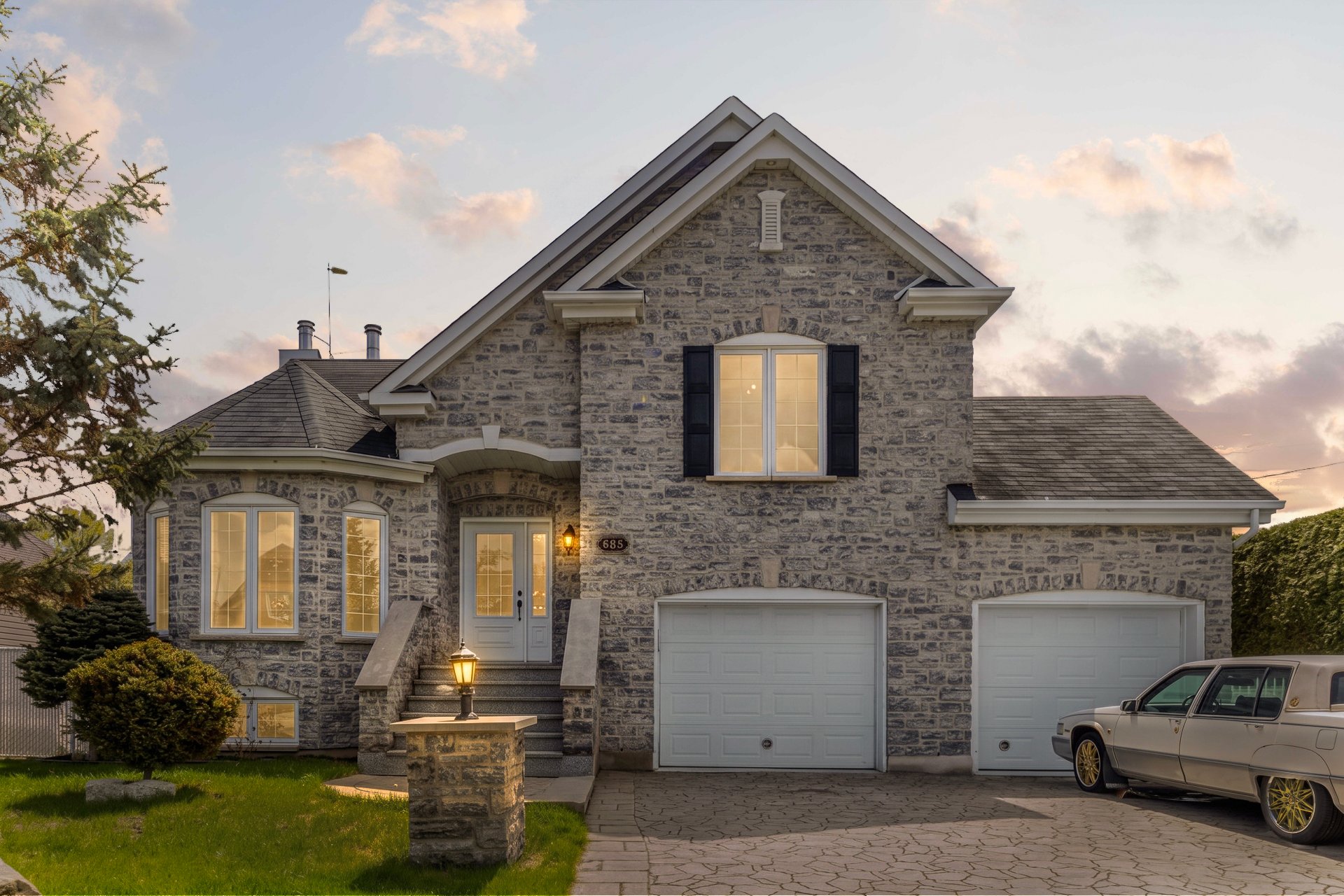 685 Rue Payette