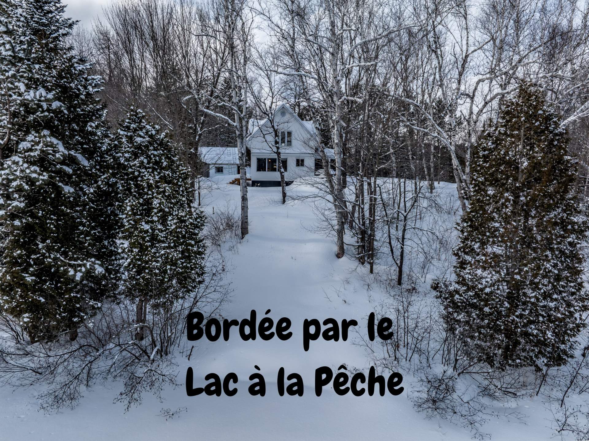 881 Ch. du Lac-à-la-Pêche