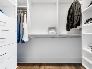 Walk-in closet