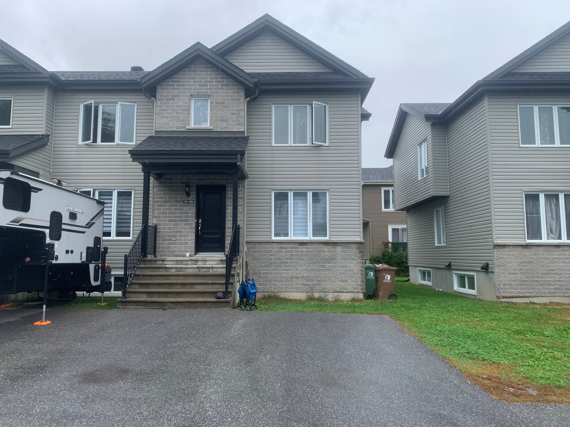 #105 - 121 Av. Ste-Cécile
