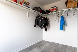 Walk-in closet