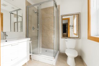 Ensuite bathroom