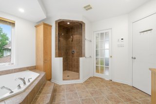 Salle de bains attenante à la CCP