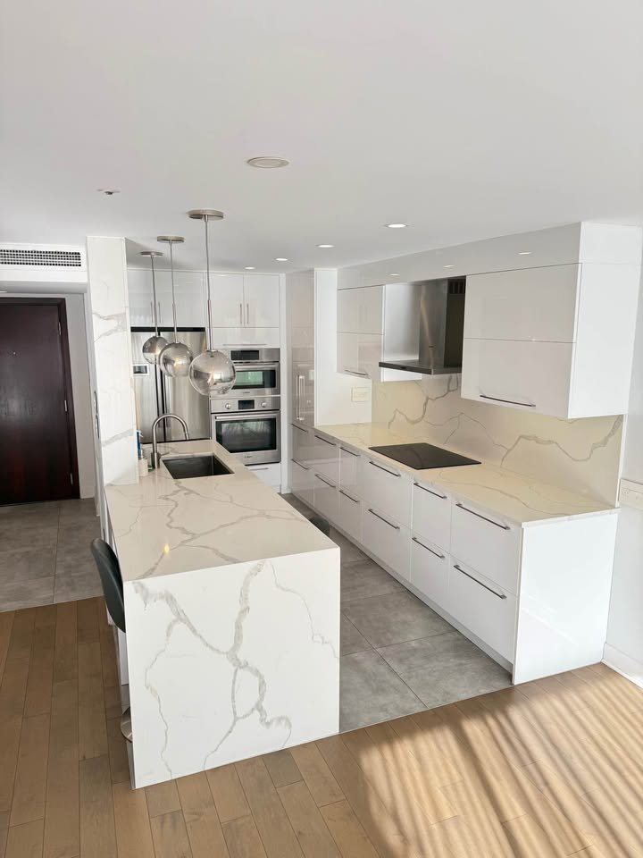 #403 - 340 Rue du Champ-de-Mars