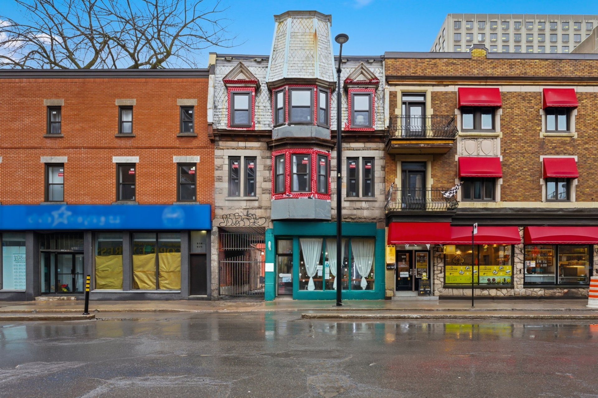 Joelle Bitar / #25151546