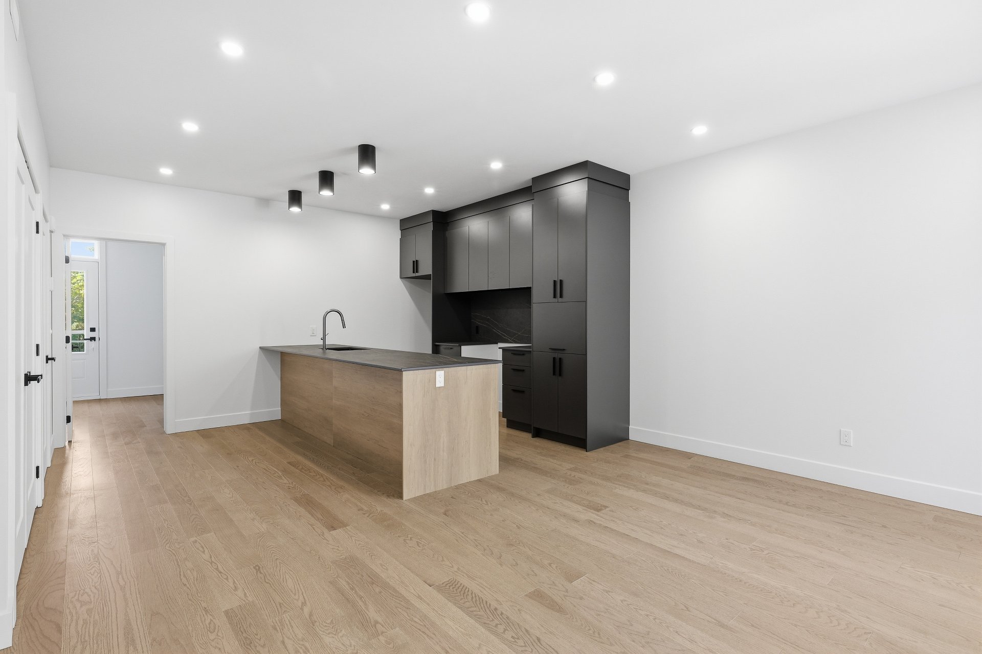 2041 Rue De Chambly