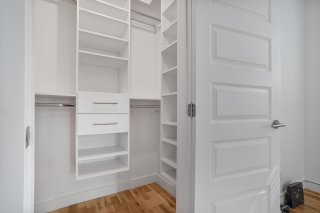 Walk-in closet