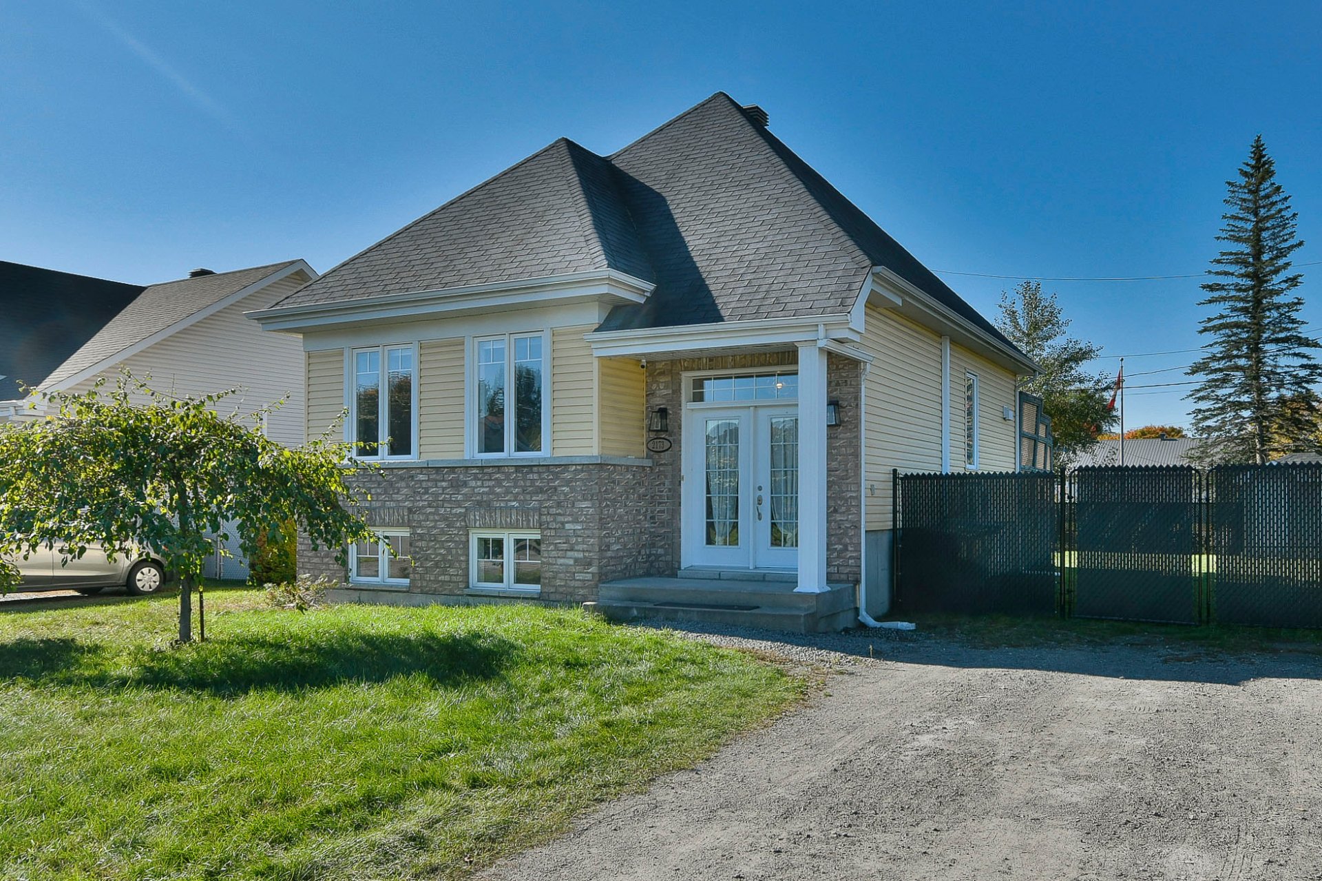 2173 Rue de l'Hôtel-de-Ville