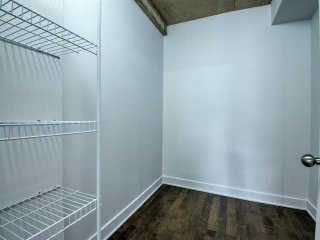 Walk-in closet