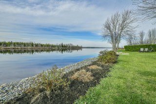 Vue sur l'eau