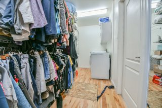 Walk-in closet