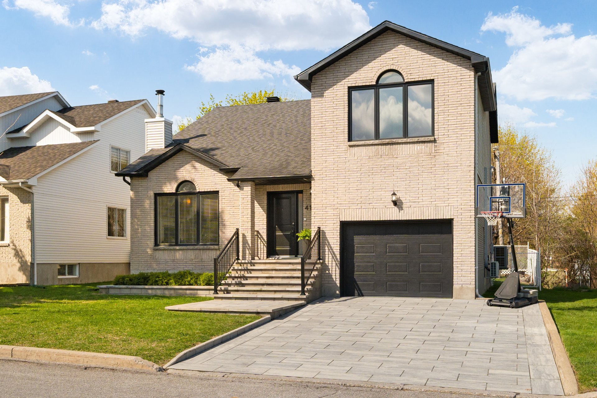4191 Rue Harold