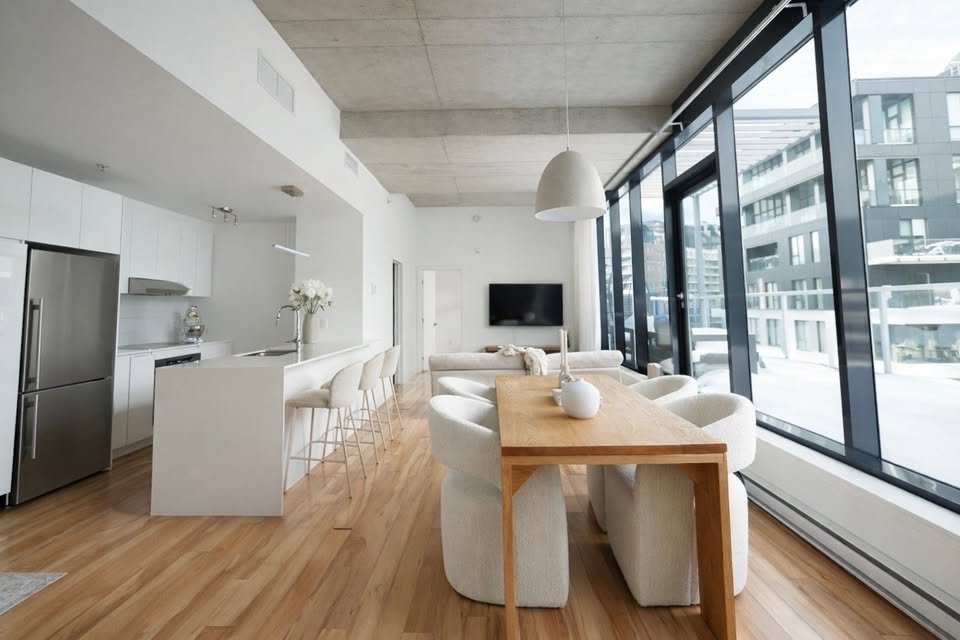 #922 205 Av. de l'Équinoxe