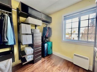 Walk-in closet