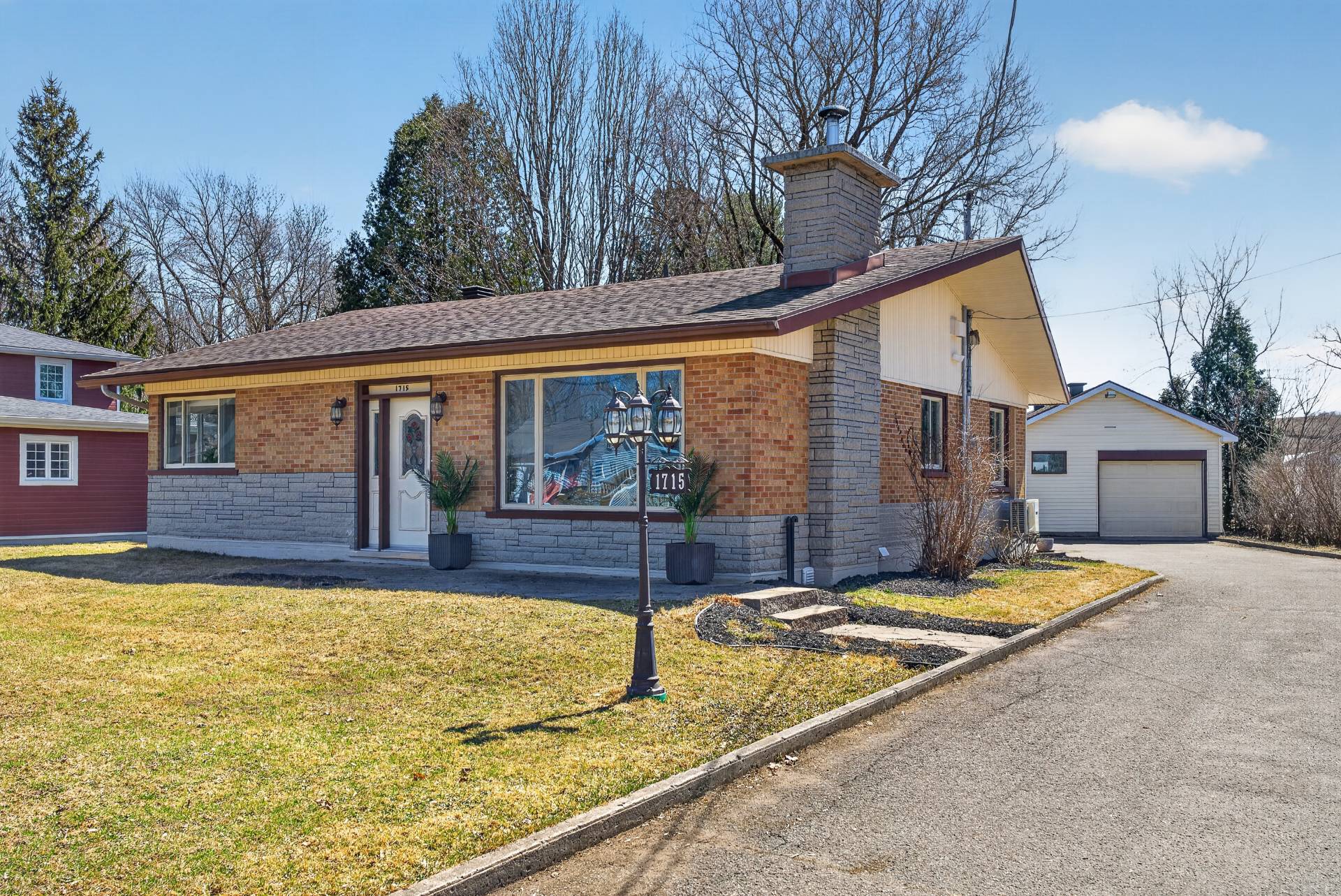 1715 Rg St-Ange