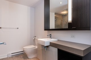 Salle de bains attenante à la CCP