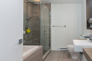 Salle de bains attenante à la CCP