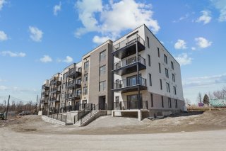 #203 - 35 Rue Rivest