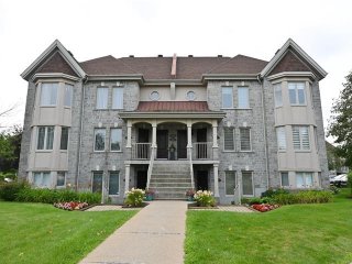 3042 Boul. Daniel-Johnson — photo 1
