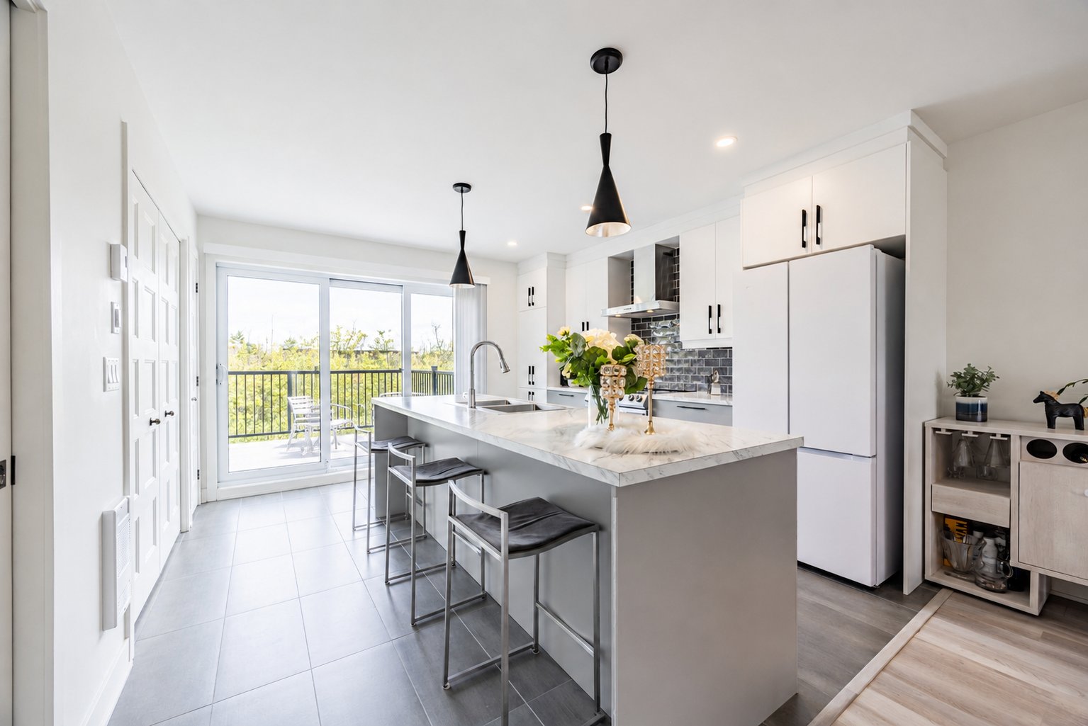 4109 Rue Bernard-Hubert