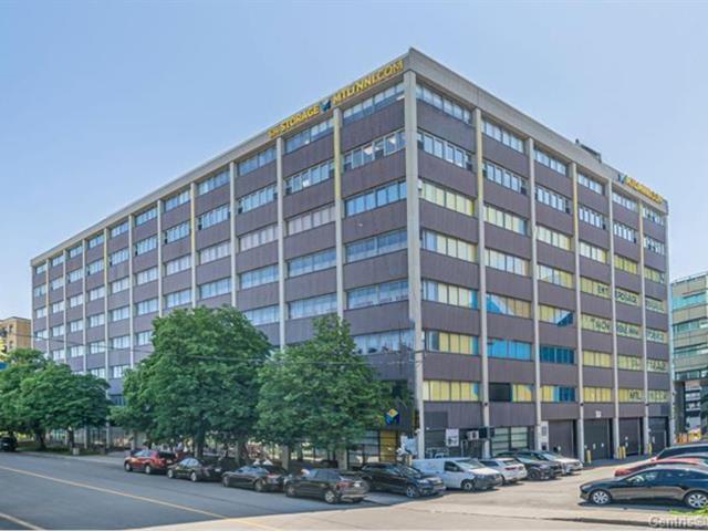 #814 - 5250 Rue Ferrier