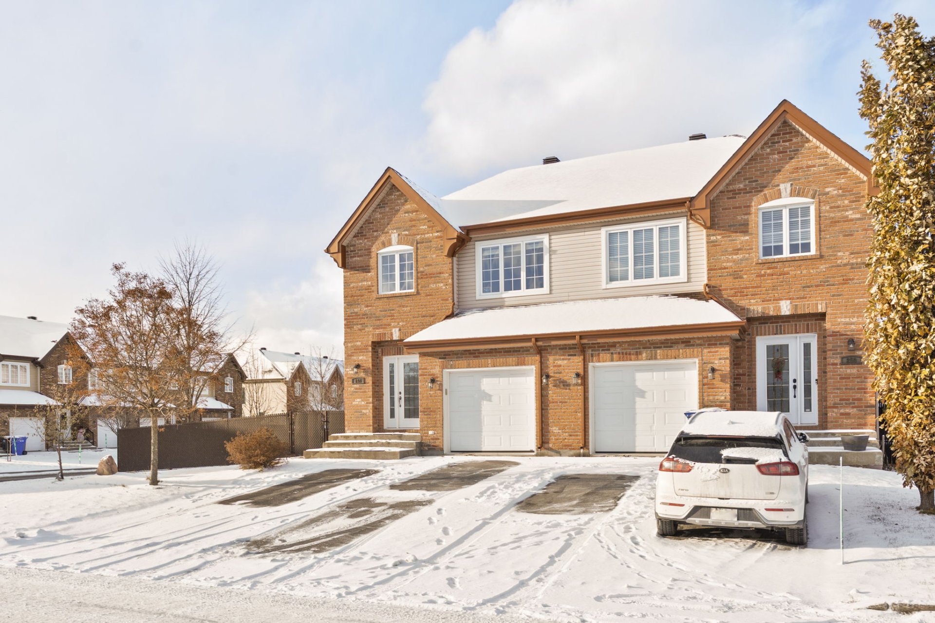 Joelle Bitar / #25553150