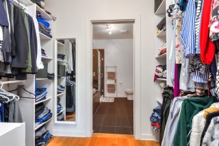 Walk-in closet