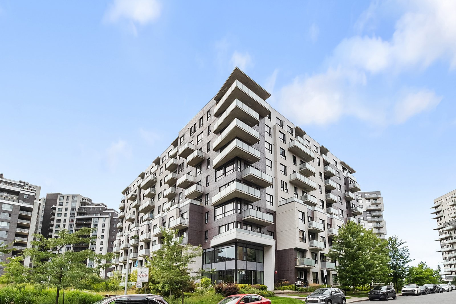 #404 - 1700 Rue Viola-Desmond