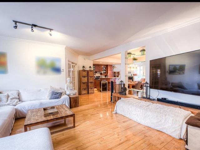1188 Rue Wolfe