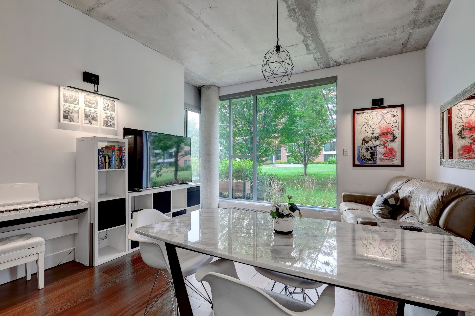 #105 - 220 Ch. du Golf