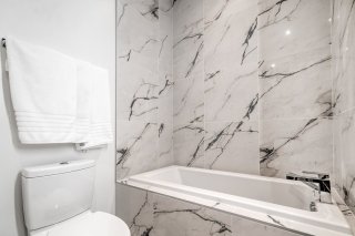 Salle de bains attenante à la CCP