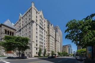 #C-40 - 1321 Rue Sherbrooke O.
