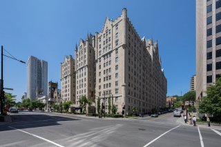 #C-40-1321 Rue Sherbrooke O. Montréal (Ville-Marie)