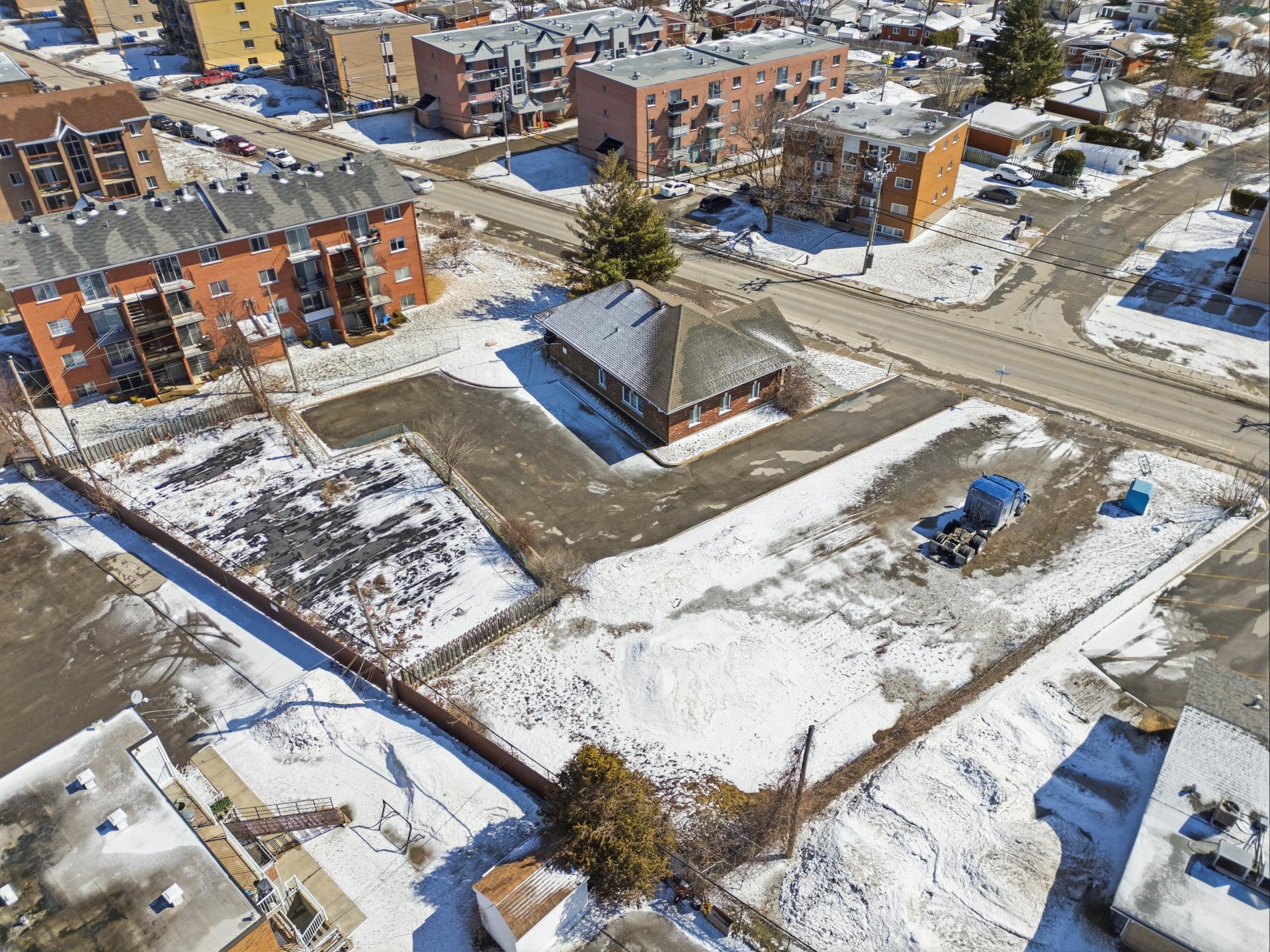 41 Boul. St-Elzear O. — photo 3