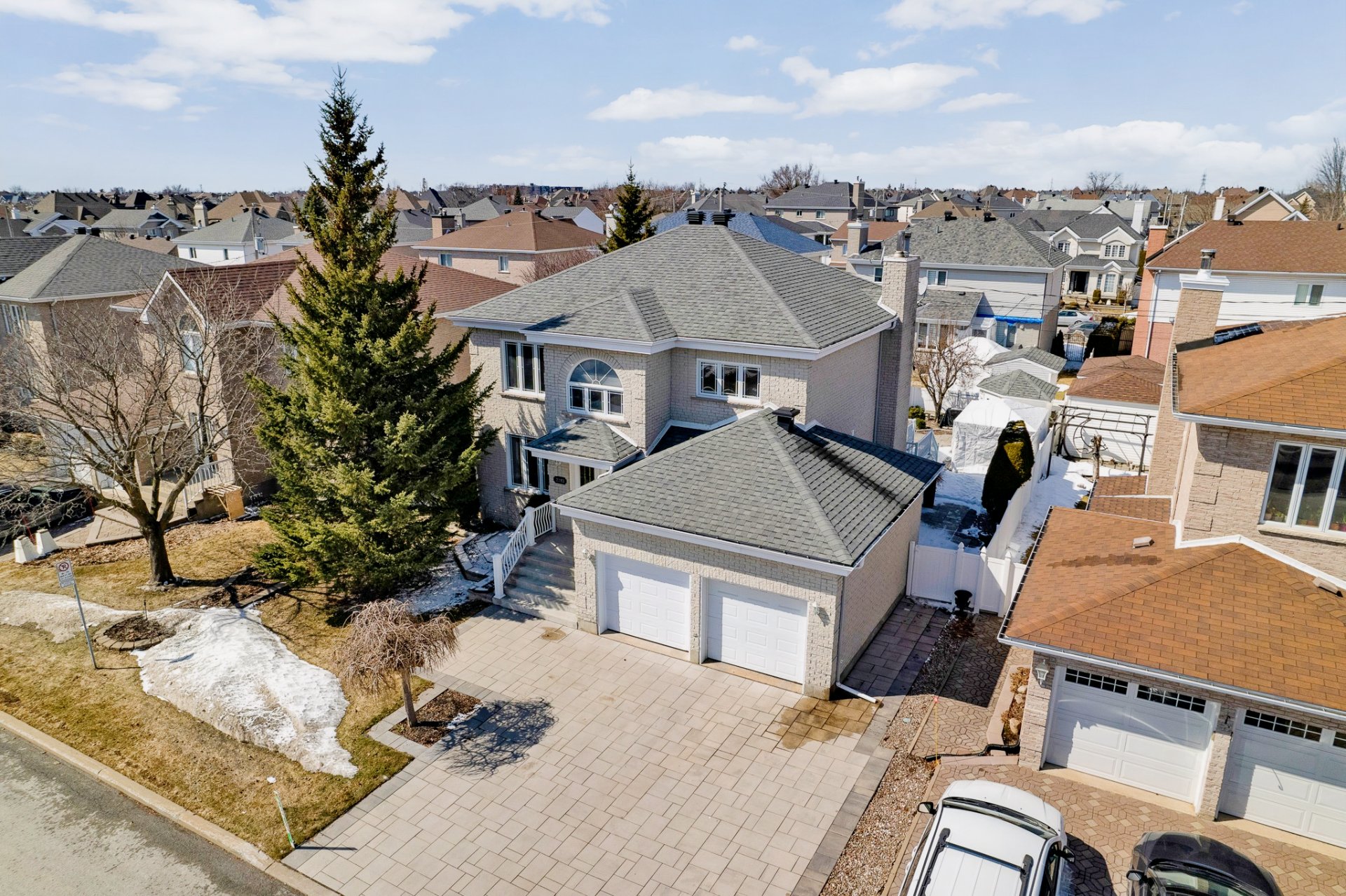 Property Image(s)