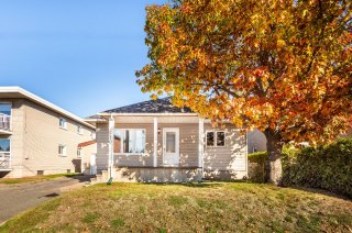 3210 Rue Louis-Hébert