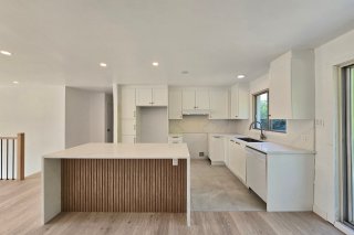 2370 Rue Honoré-Mercier