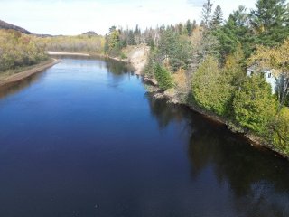 Vue sur l'eau