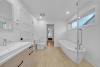 Ensuite bathroom