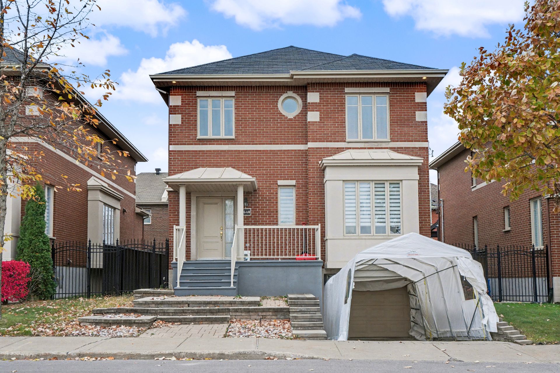 Joelle Bitar / #25931846