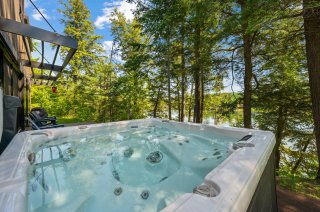 Hot tub
