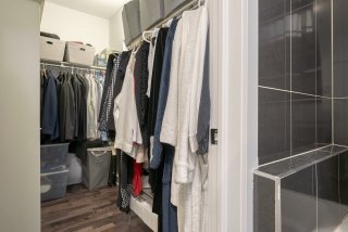 Walk-in closet