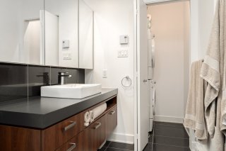 Ensuite bathroom